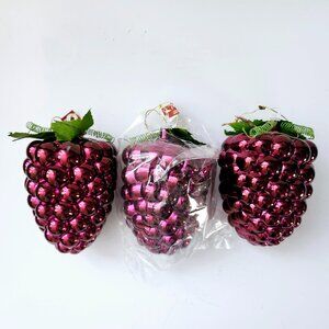 Retro 3 Plastic Vintage Grape Clusters Made In Taiwan Ornaments